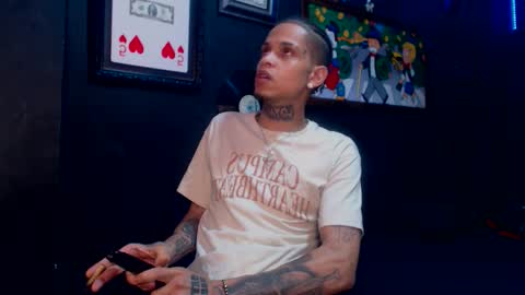 Snapshot of lilray99 chatting on 22, 1, 2025 ONLYFANS online show from 22, 1, 2025