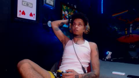 Snapshot of lilray99 chatting on 10, 3, 2025 ONLYFANS online show from 10, 3, 2025