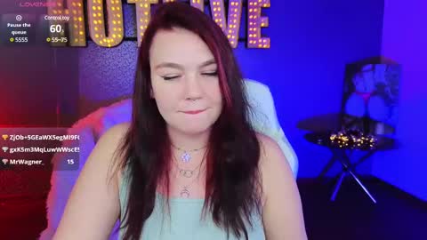 Lilu online show from 12, 12, 2024