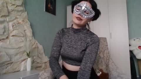 Snapshot of lily201100 chatting on 4, 10, 2025 lily201100 online show from 4, 10, 2025