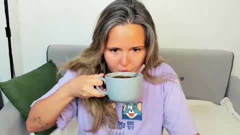 Lily online show from 9, 6, 2026