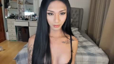Snapshot of lily_cums01 chatting on 3, 5, 2026 lily_cums01 online show from 3, 5, 2026