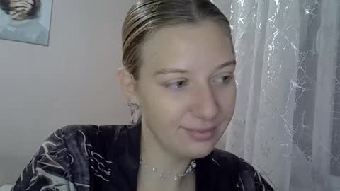 lily_ember online show from 4, 10, 2025