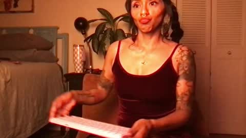 Little Lily online show from 28, 5, 2026