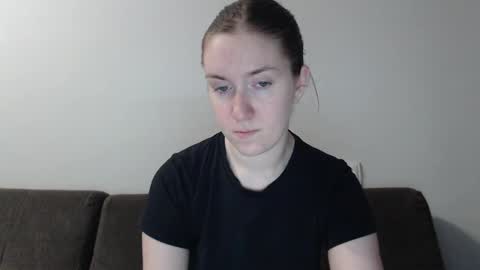 Snapshot of lily_love_x chatting on 31, 1, 2025 lily_love_x online show from 31, 1, 2025