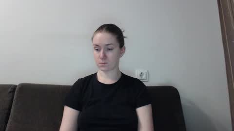 Snapshot of lily_love_x chatting on 4, 2, 2025 lily_love_x online show from 4, 2, 2025