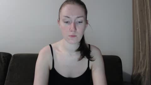 Snapshot of lily_love_x chatting on 13, 6, 2026 lily_love_x online show from 13, 6, 2026