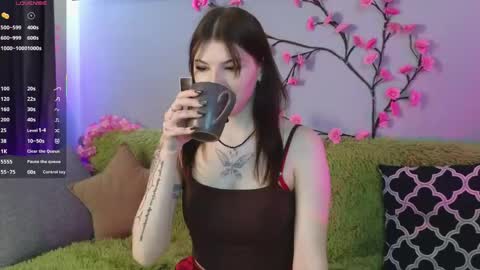 Snapshot of lily_qute chatting on 19, 5, 2026 Lily online show from 19, 5, 2026