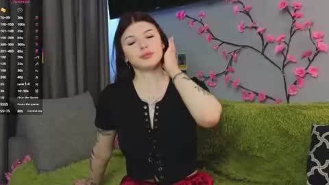 Snapshot of lily_qute chatting on 21, 6, 2026 Lily online show from 21, 6, 2026