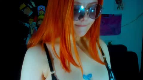Snapshot of lily_stone04 chatting on 30, 12, 2024 lily_stone04 online show from 30, 12, 2024