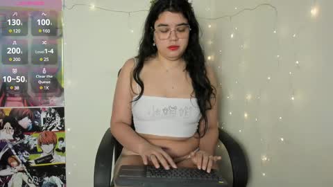 Snapshot of lily_summer1 chatting on 5, 1, 2025 Lily online show from 5, 1, 2025