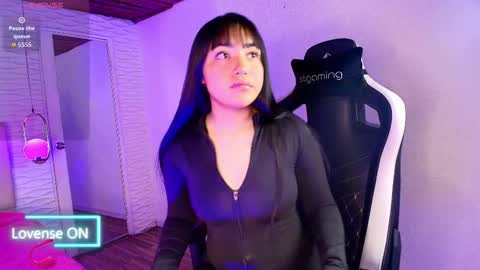 Snapshot of lily_waist chatting on 22, 9, 2025 lily_waist online show from 22, 9, 2025