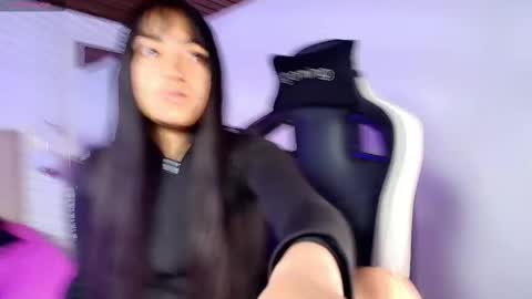 Snapshot of lily_waist chatting on 27, 9, 2025 lily_waist online show from 27, 9, 2025