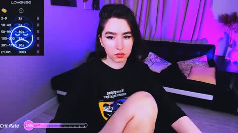 Snapshot of lily_xbaby chatting on 7, 12, 2024 LILY online show from 7, 12, 2024