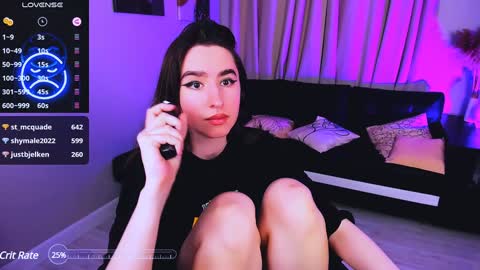 Snapshot of lily_xbaby chatting on 7, 12, 2024 LILY online show from 7, 12, 2024