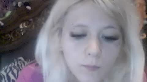 Snapshot of lilybaby2006 chatting on 27, 7, 2026 xlayaxo online show from 27, 7, 2026