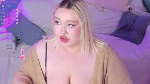 Snapshot of lilybelll chatting on 19, 2, 2025 Lily online show from 19, 2, 2025