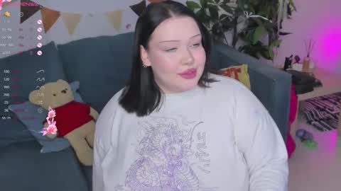 Snapshot of lilybelll chatting on 25, 9, 2025 Lily online show from 25, 9, 2025