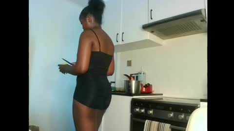 Snapshot of lilycelest chatting on 18, 7, 2026 lilycelest online show from 18, 7, 2026