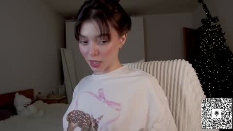Snapshot of lilyewing_ chatting on 23, 12, 2024 Lily online show from 23, 12, 2024