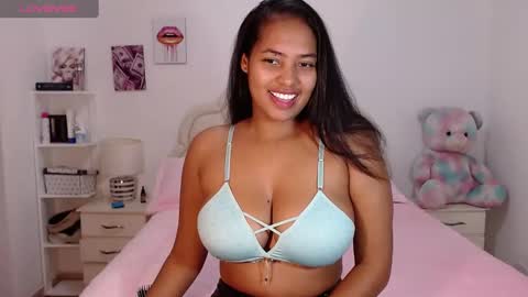 Snapshot of lilyjacksonn chatting on 1, 1, 2025 Lily.. online show from 1, 1, 2025