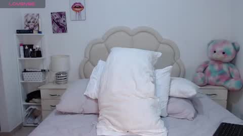 Snapshot of lilyjacksonn chatting on 17, 2, 2025 Lily.. online show from 17, 2, 2025