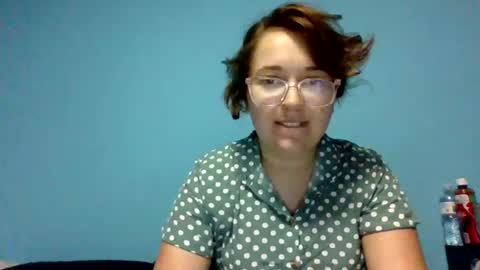 Snapshot of lilylovegood04 chatting on 13, 7, 2026 lily online show from 13, 7, 2026