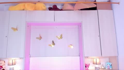 Snapshot of lilywhitee1 chatting on 4, 2, 2026 lilywhitee1 online show from 4, 2, 2026