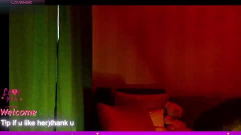 LilyXSky online show from 5, 10, 2025