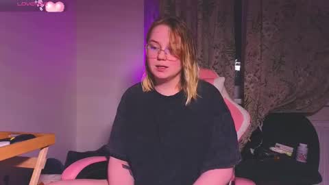 lime cat online show from 10, 11, 2025