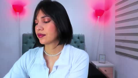 Snapshot of lina_bedoya chatting on 15, 1, 2025 Lina Bedoya online show from 15, 1, 2025