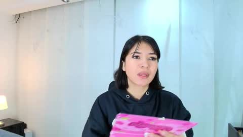  Lina Bedoya  online show from 10, 10, 2025