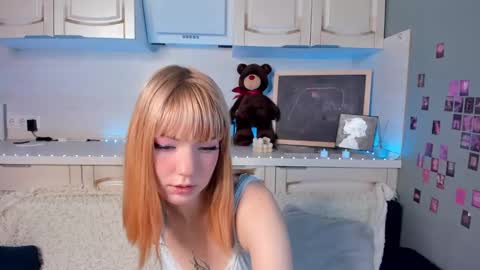 Lina blueeyed    GMT3 1100-1700 Mon Wed Thu Sat Sun online show from 5, 2, 2025