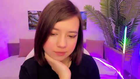 Lina online show from 16, 2, 2025