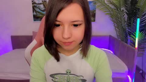 Lina online show from 6, 3, 2025