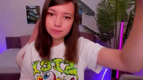 Lina online show from 10, 9, 2025