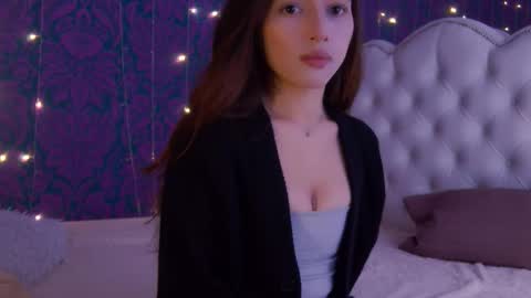 Snapshot of lina_elfie chatting on 20, 10, 2025 Lillian online show from 20, 10, 2025