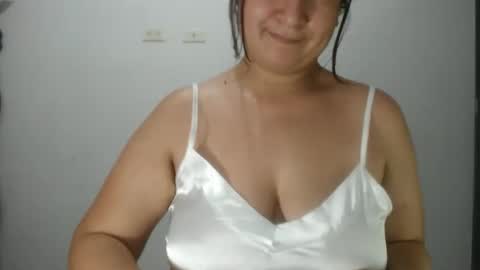 iiisabella online show from 11, 2, 2026