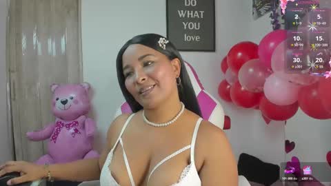 LINA SANCHEZ online show from 14, 2, 2025
