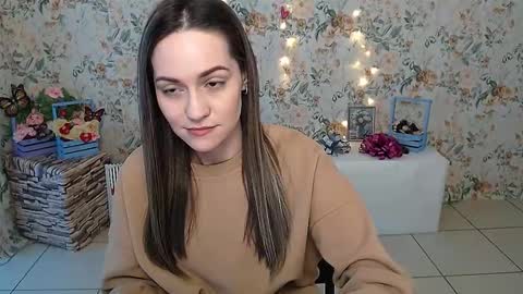 Lina online show from 25, 2, 2025