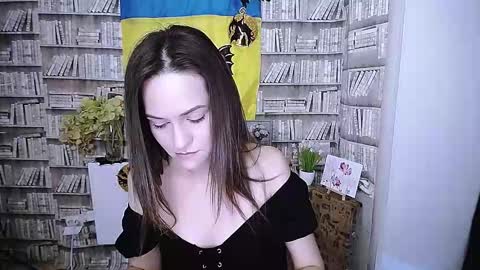 Lina online show from 30, 10, 2025