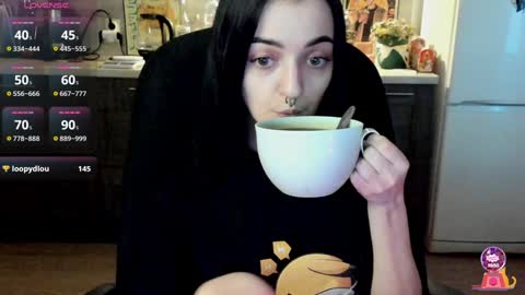 Snapshot of lina_tyaan chatting on 16, 1, 2025 Lina 3 1715622743 online show from 16, 1, 2025
