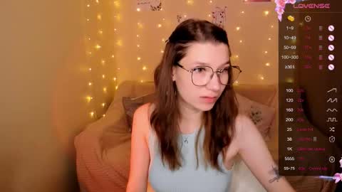 Lina online show from 28, 9, 2025