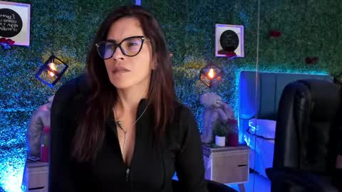 Lina  online show from 25, 5, 2026