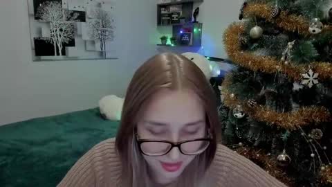 Snapshot of linatruly chatting on 9, 1, 2025 Lina online show from 9, 1, 2025