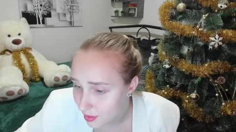 Snapshot of linatruly chatting on 12, 1, 2025 Lina online show from 12, 1, 2025