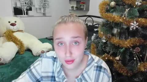 Snapshot of linatruly chatting on 14, 1, 2025 Lina online show from 14, 1, 2025