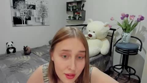 Snapshot of linatruly chatting on 10, 3, 2025 Lina online show from 10, 3, 2025