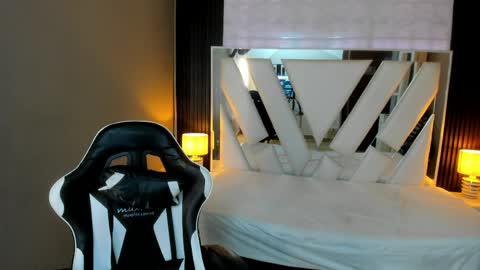 Snapshot of linda4petite chatting on 6, 6, 2026 Linda online show from 6, 6, 2026