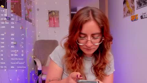 Giggles  online show from 19, 9, 2025